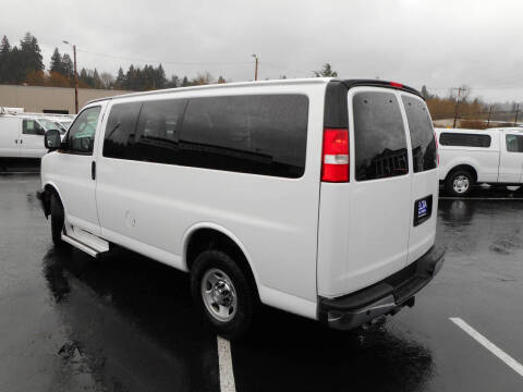 2017 Chevrolet Express LT 3500