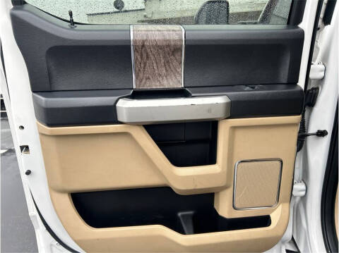 2017 Ford F-350 Super Duty Lariat