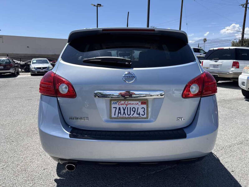 2013 Nissan Rogue SV w/SL Package