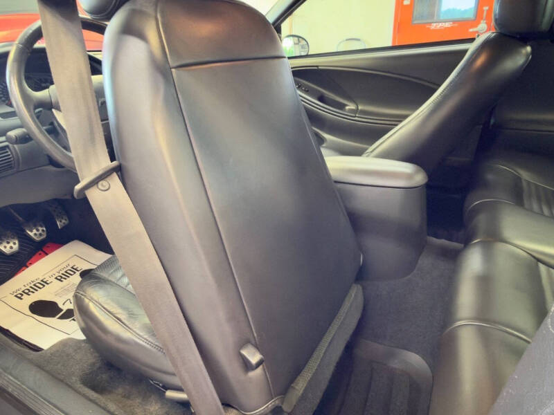 2004 Ford Mustang Mach 1 Premium