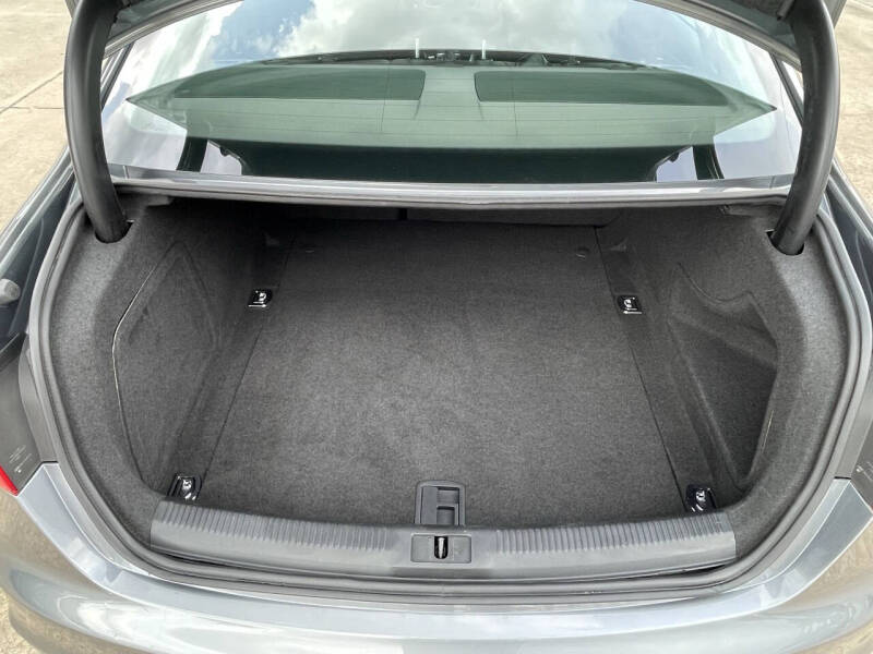 2016 Audi A4 2.0T quattro Premium