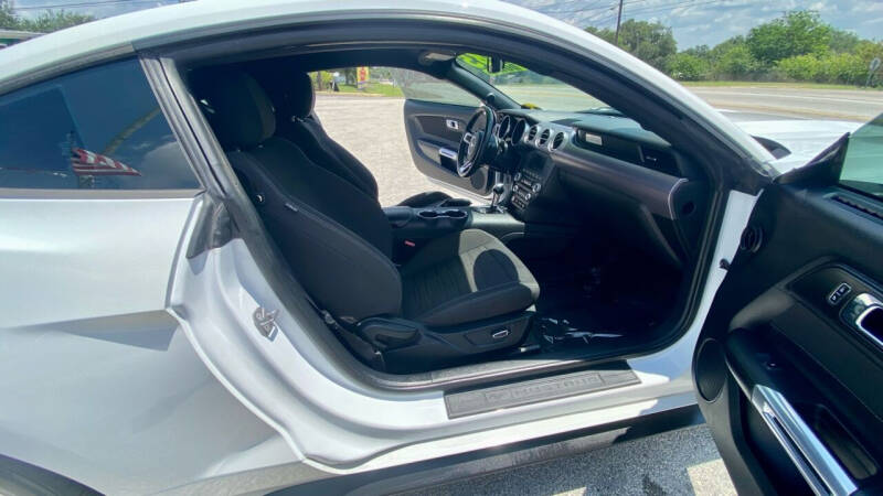 2017 Ford Mustang EcoBoost Premium