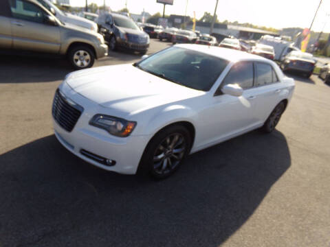 2014 Chrysler 300 S