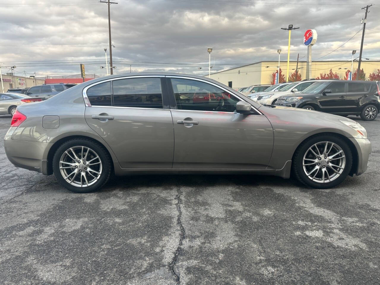 2009 INFINITI G37 Sedan for sale at Autostars Motor Group in Yakima, WA