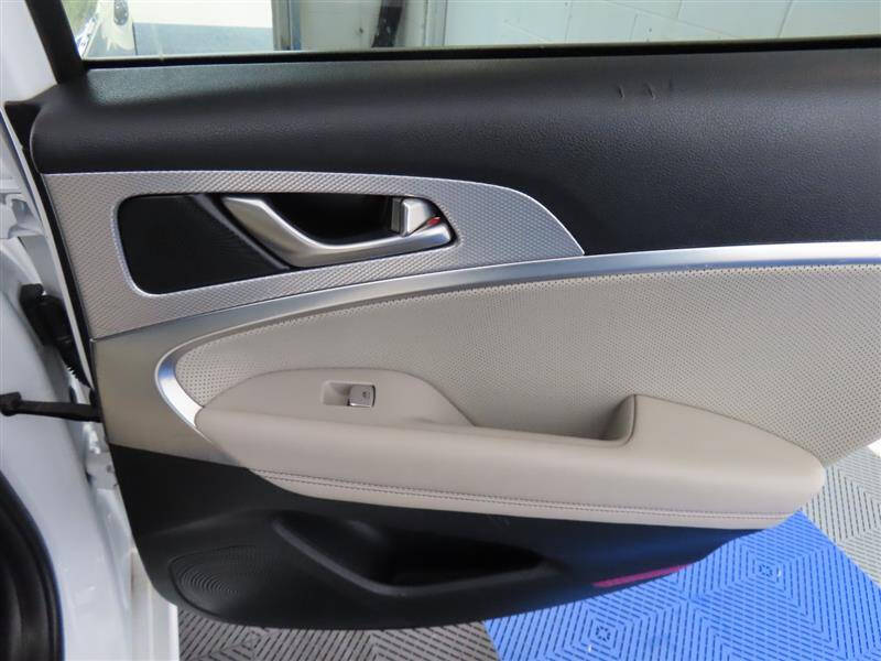 2022 Genesis G70