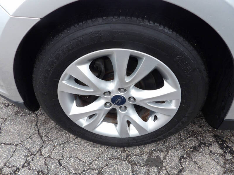 2012 Ford Taurus SEL