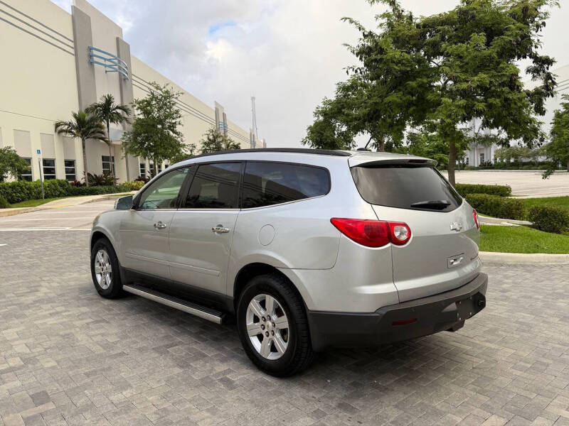 2011 Chevrolet Traverse LT
