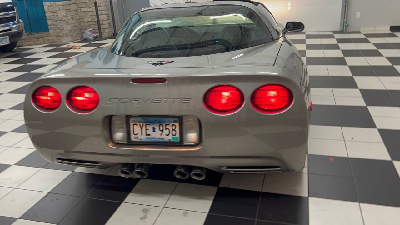 2000 Chevrolet Corvette 35