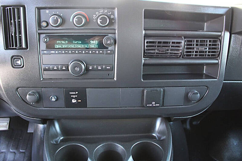 2024 GMC Savana 2500