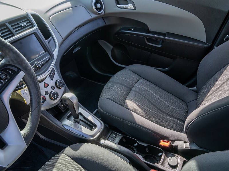 2020 Chevrolet Sonic LT