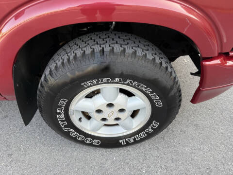 2004 Chevrolet S-10 LS