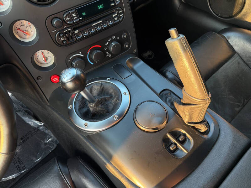 2004 Dodge Viper SRT-10