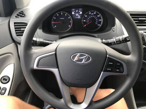 2017 Hyundai Accent SE