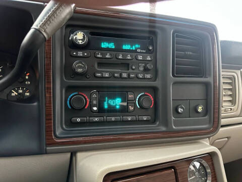 2003 Cadillac Escalade