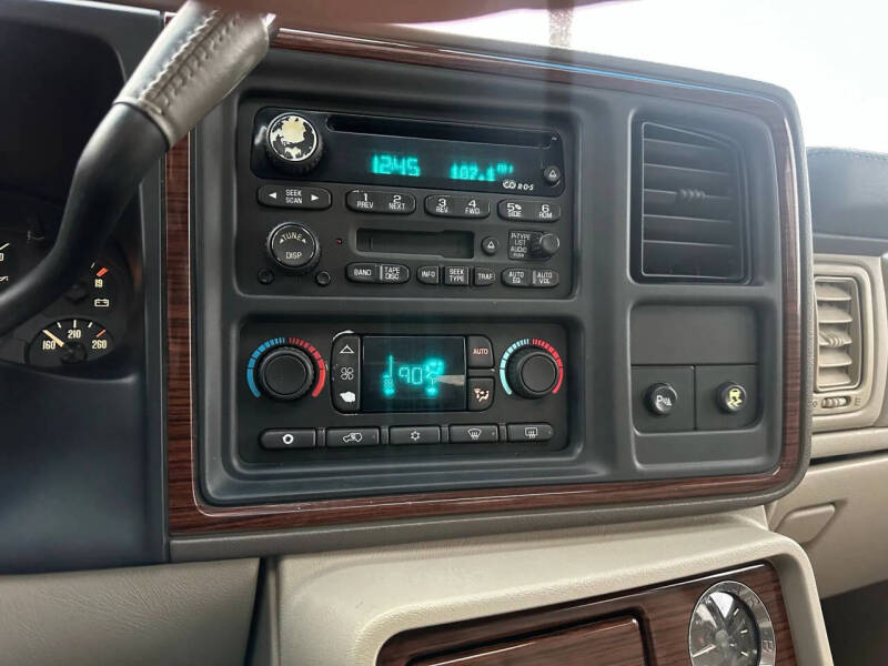 2003 Cadillac Escalade