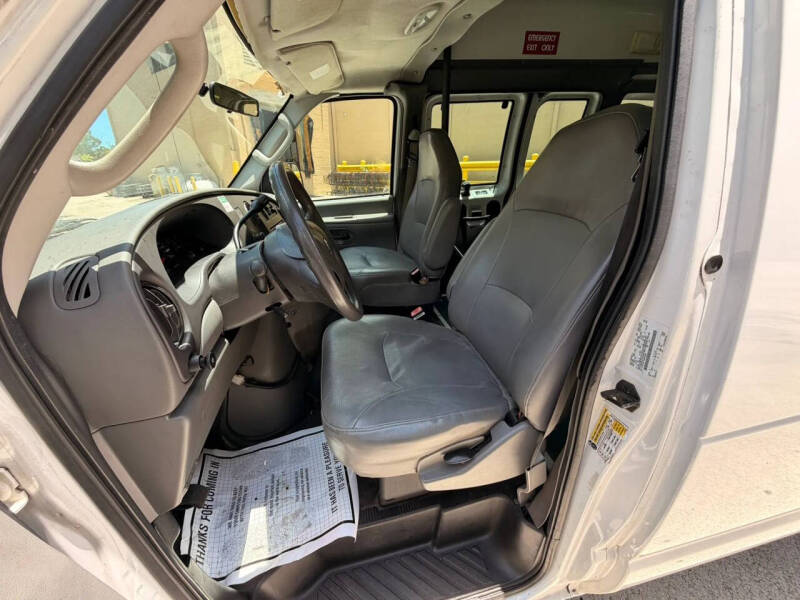 2006 Ford E-Series E-250