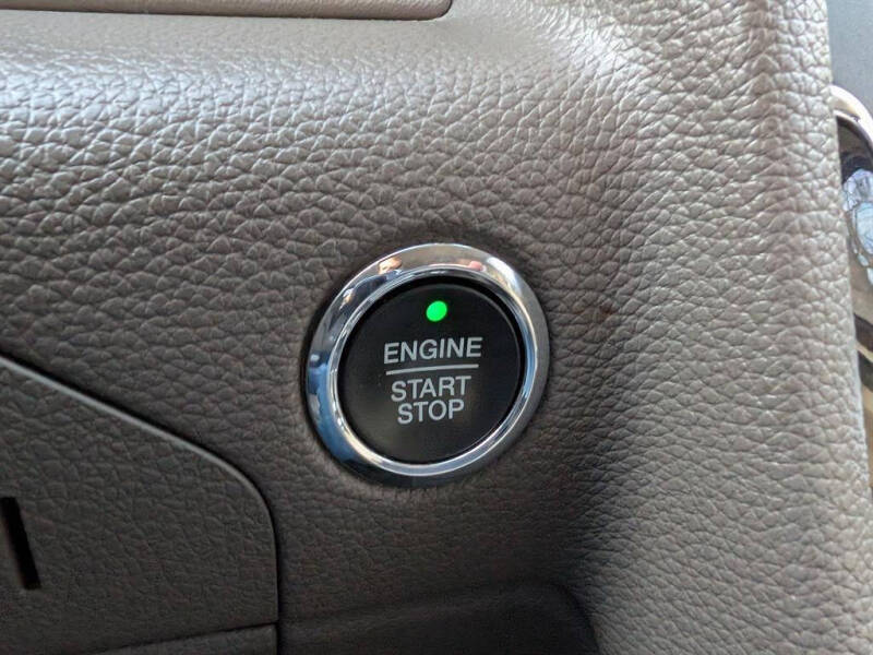 2016 Lincoln Navigator Select