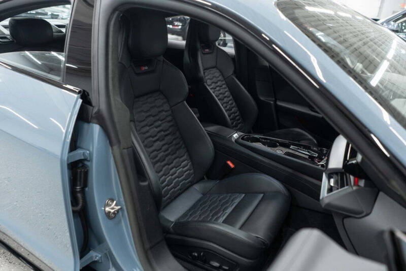 2023 Audi RS e-tron GT quattro