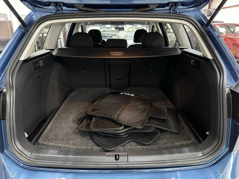 2017 Volkswagen Golf SportWagen TSI S 4Motion