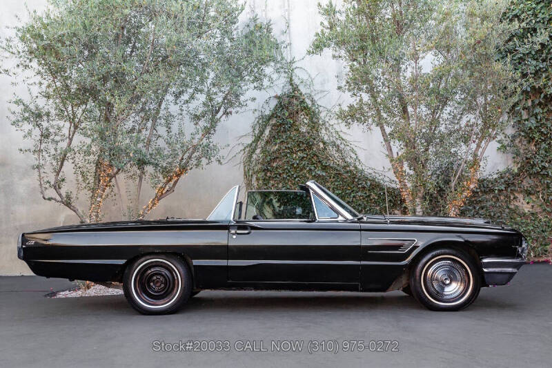 1965 Ford Thunderbird