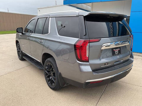 2022 GMC Yukon SLT