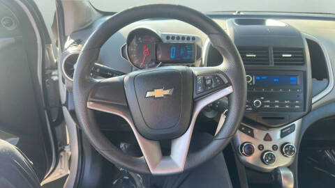 2016 Chevrolet Sonic LS Auto