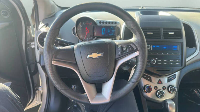 2016 Chevrolet Sonic LS Auto