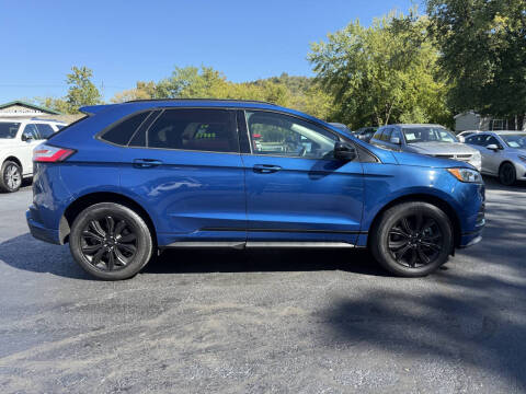 2022 Ford Edge SE