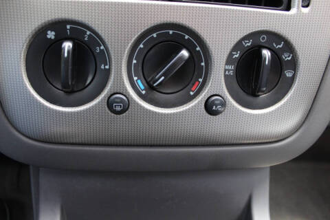 2004 Ford Explorer XLT