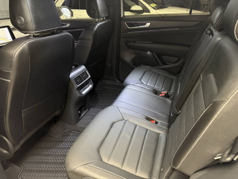 2024 Volkswagen Atlas Cross Sport SEL R-Line 4Motion