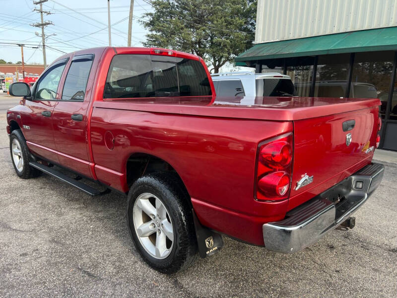 2008 Dodge Ram 1500 Pickup SLT photo 8