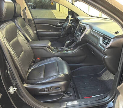 2017 GMC Acadia SLT-1
