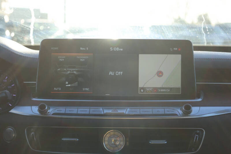 2020 Kia K900 Luxury