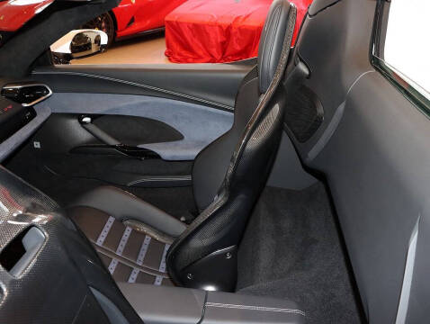 2025 Ferrari 296 GTS