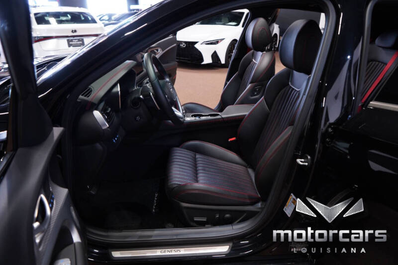 2023 Genesis G70