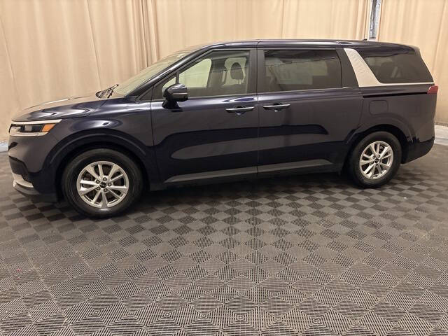 2023 Kia Carnival