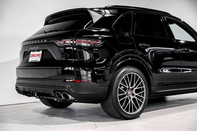 2022 Porsche Cayenne S
