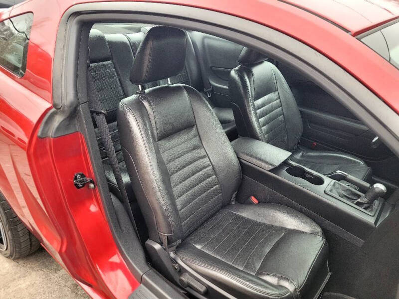 2005 Ford Mustang GT Premium