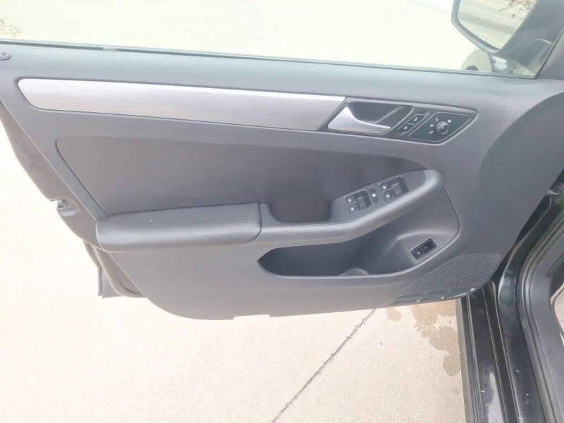 2016 Volkswagen Jetta 1.8T Sport