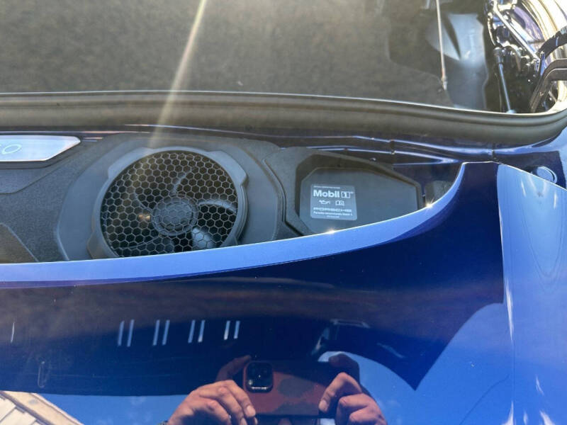 2025 Porsche 911 Carrera