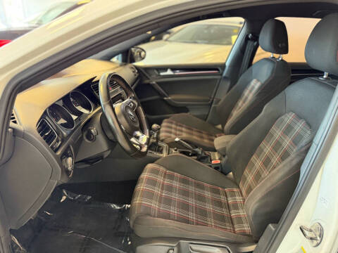 2015 Volkswagen Golf GTI