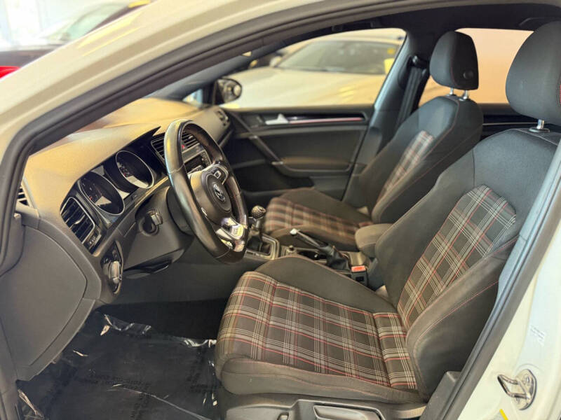 2015 Volkswagen Golf GTI