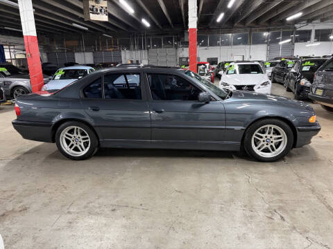 2001 BMW 7 Series 740i