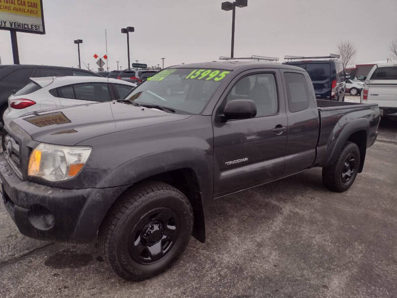 2010 Toyota Tacoma Base photo 2