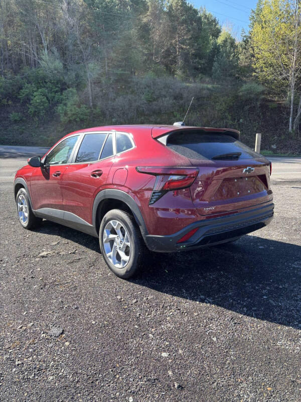 2024 Chevrolet Trax LS