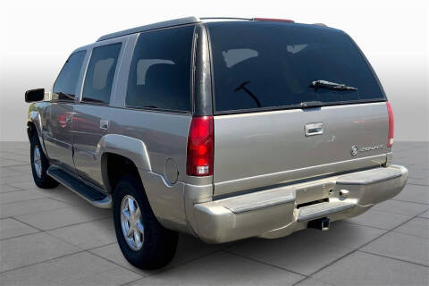 2000 Cadillac Escalade