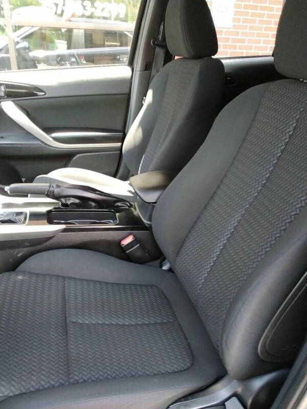2023 Mitsubishi Eclipse Cross ES