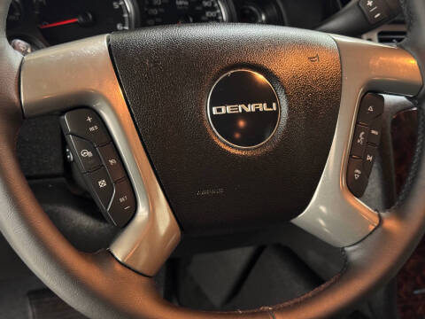 2011 GMC Yukon Denali