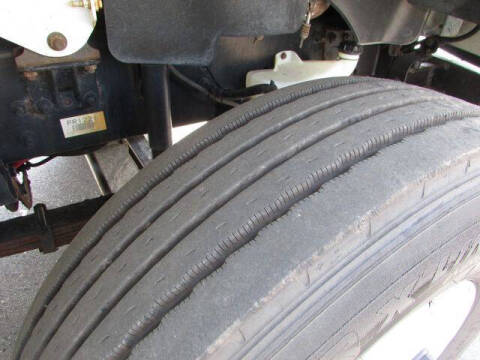 2014 Freightliner M2 106