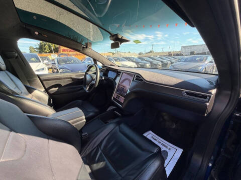 2017 Tesla Model X 75D